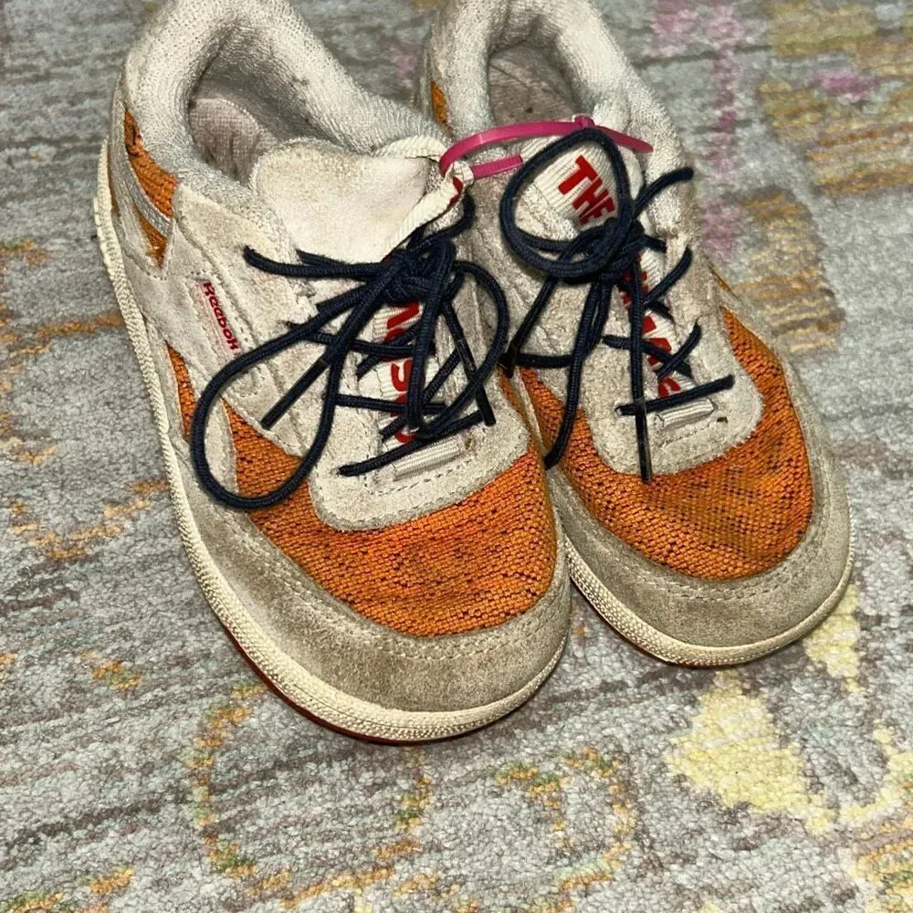 Reebok/ the animals observatory size 8